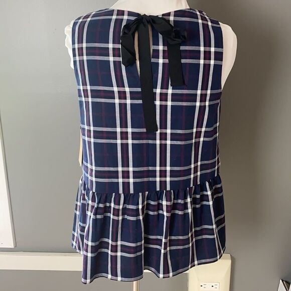 Halogen Top  - Picture 6 of 10